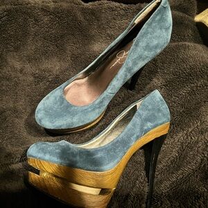 Jessica Simpson high heels size 8